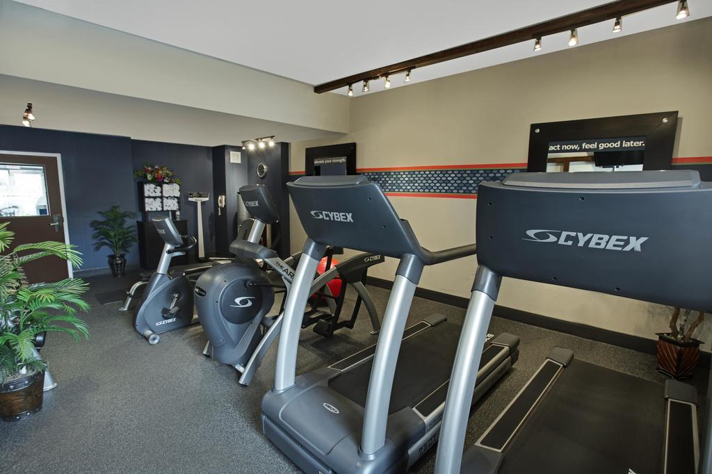 Hampton Inn Каллмен Екстер'єр фото