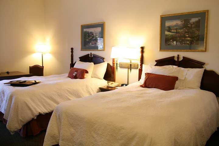 Hampton Inn Каллмен Екстер'єр фото